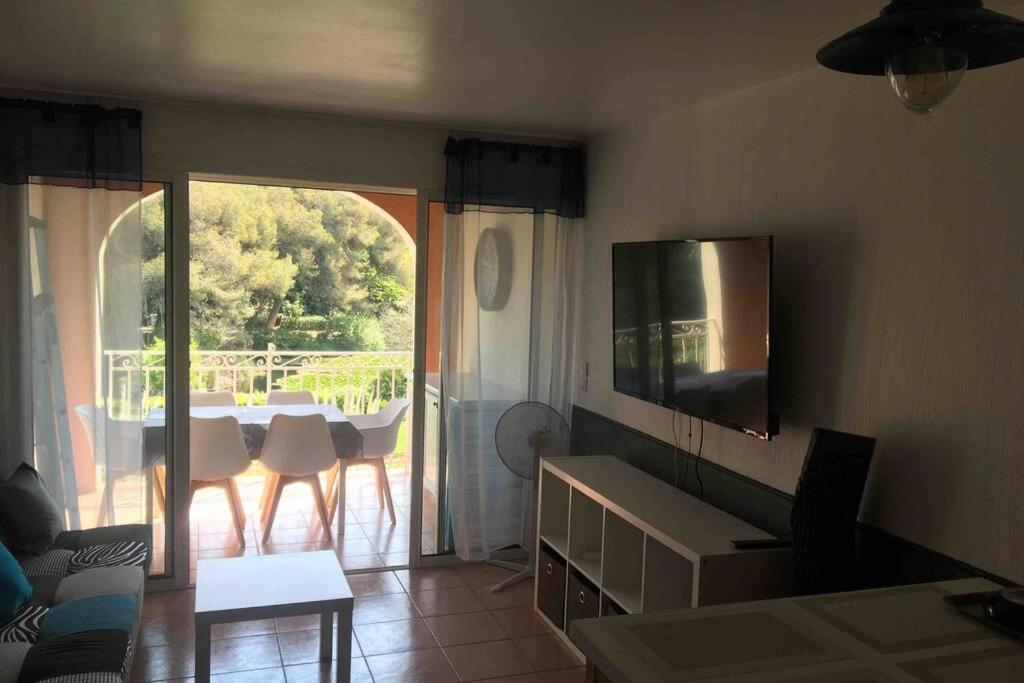Appartement T2 Avec Piscine A 100 M De La Plage Six-Fours-les-Plages Esterno foto