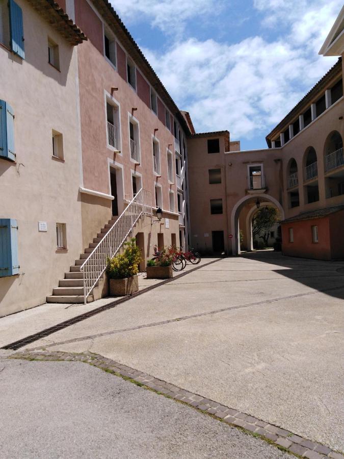 Appartement T2 Avec Piscine A 100 M De La Plage Six-Fours-les-Plages Esterno foto