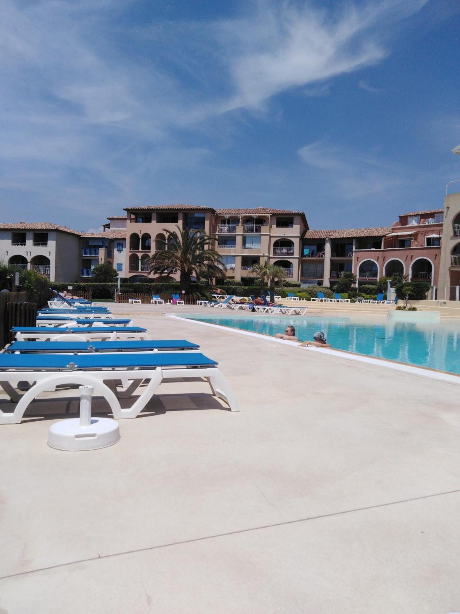 Appartement T2 Avec Piscine A 100 M De La Plage Six-Fours-les-Plages Esterno foto
